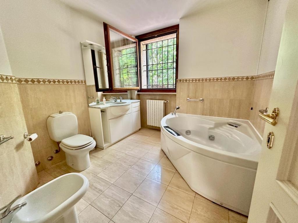 Apartment 10 Salò Екстериор снимка